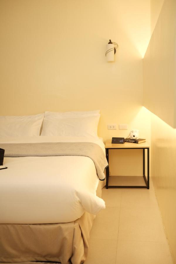 Dosi Hotel Ph Talisay  Buitenkant foto